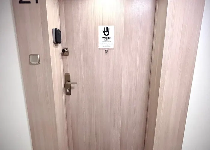 White Glove Deluxe Sobieszewo Апартаменты